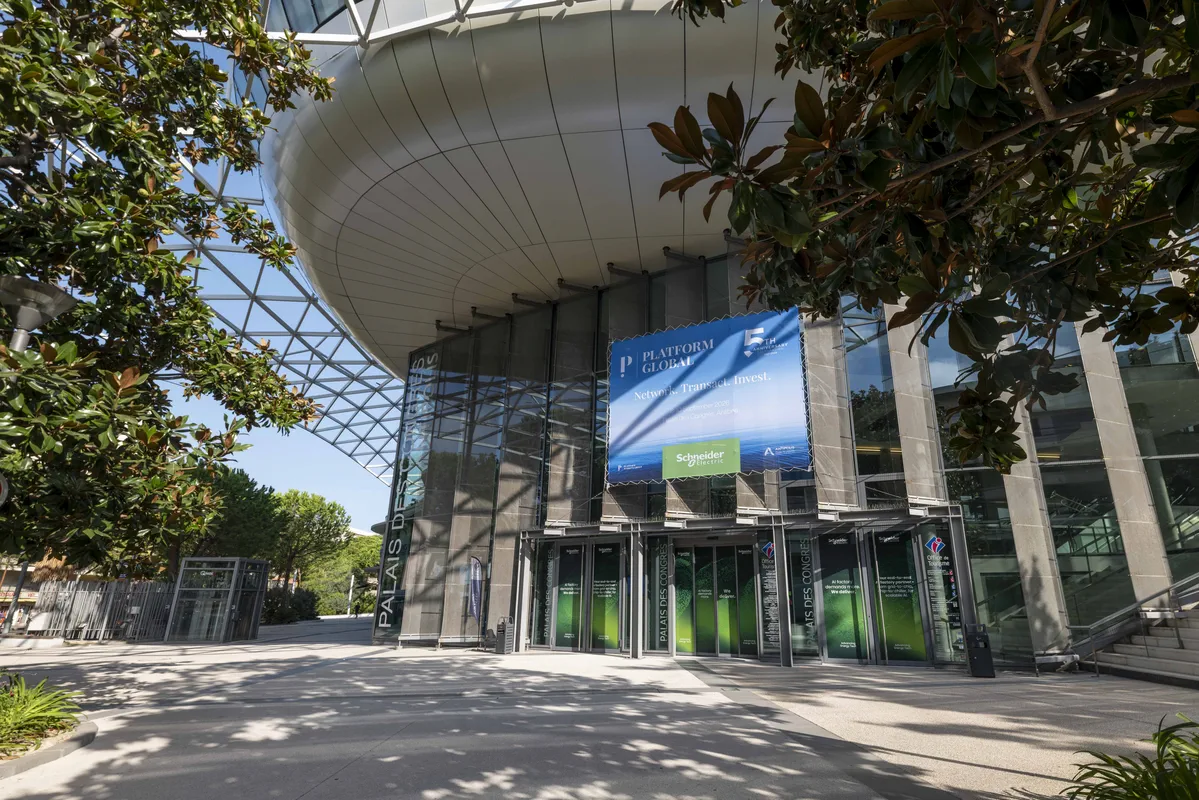 Photographe corporate Antibes Cannes - Loic Bisoli